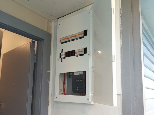 TLC Electrical & Cleaning Services